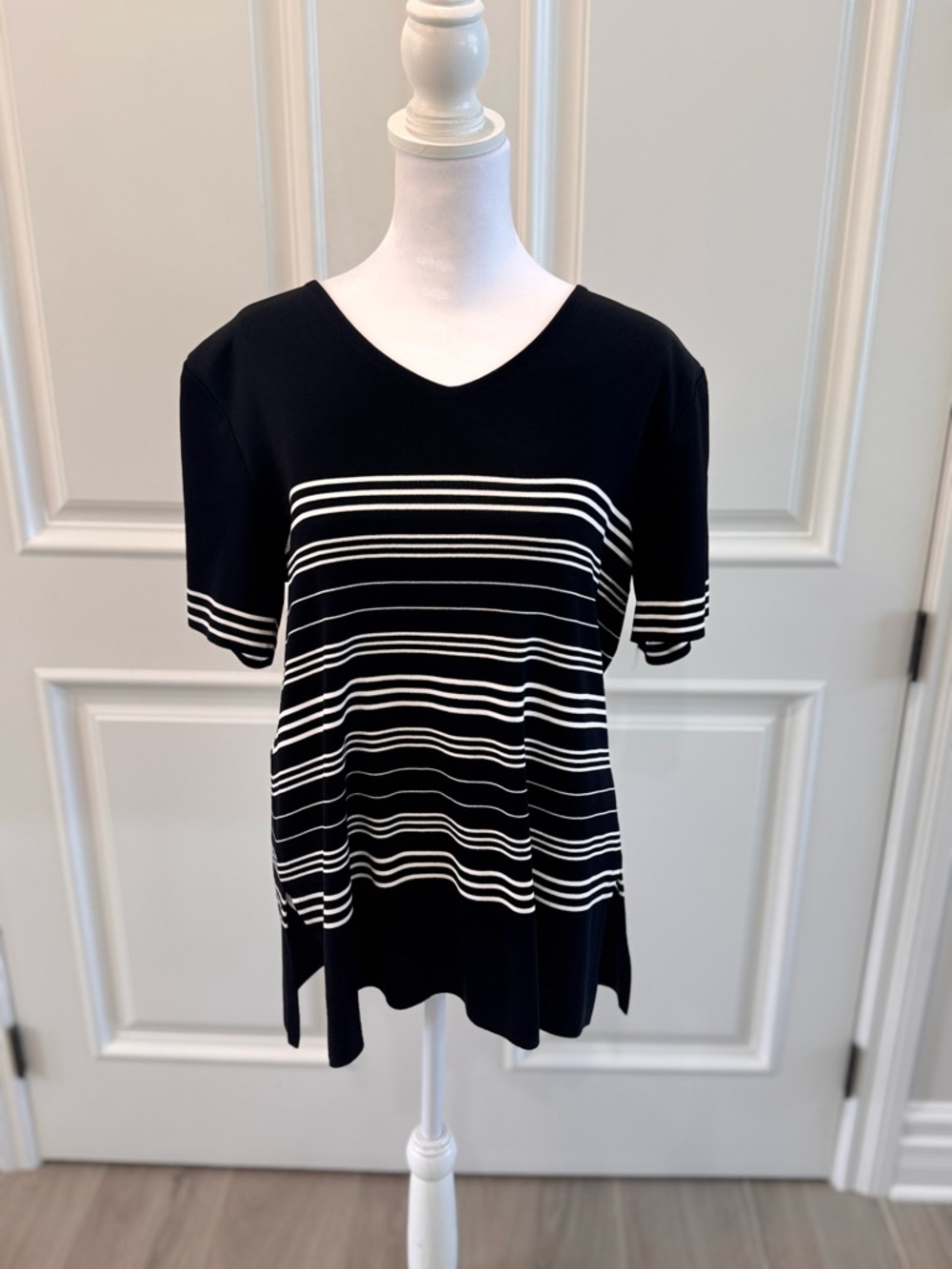 Misook Black and White Striped V-Neck Short Sleeve Top